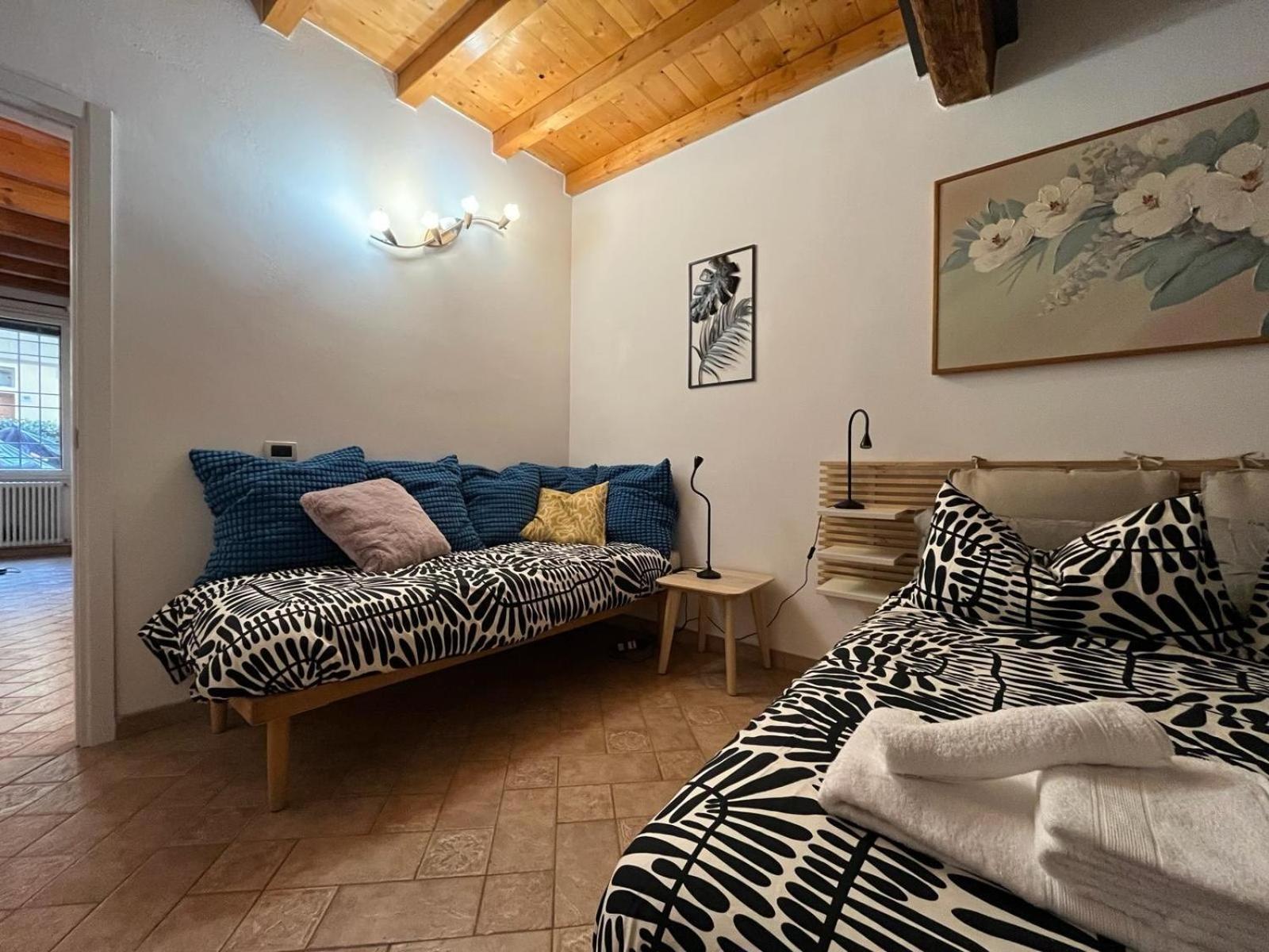 Casa Vacanze Myrasol Lägenhet Bologna Exteriör bild